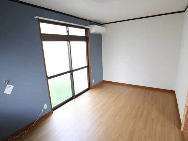 コンフォート竹原の居間・リビング