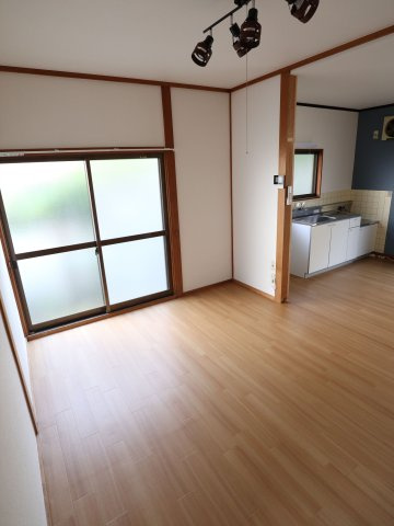 コンフォート竹原の居間・リビング