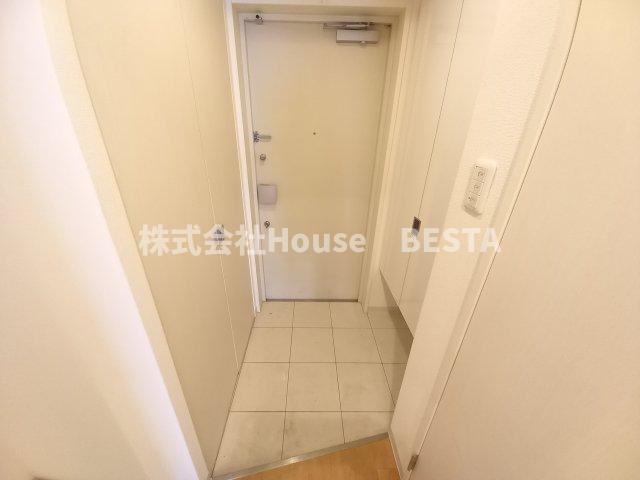 アルファレガロ神戸ウエストの玄関