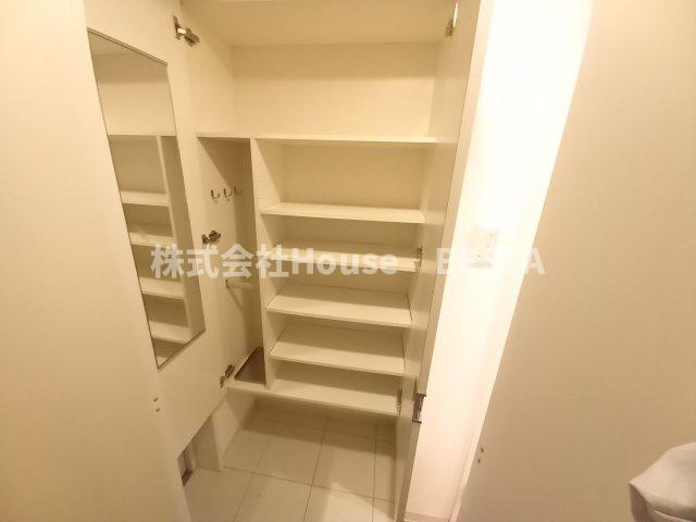 アルファレガロ神戸ウエストの収納