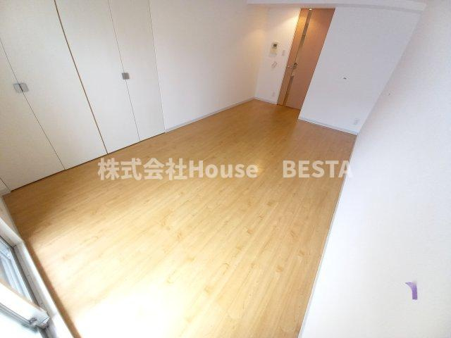 アルファレガロ神戸ウエストの洋室