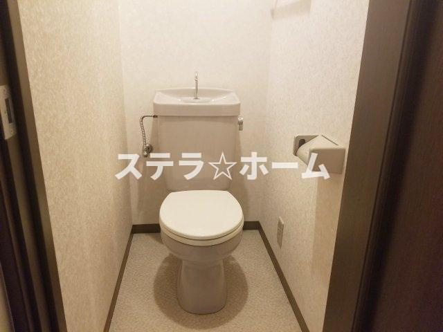 東淡路4 中古戸建のトイレ|シンプルで使いやすいトイレです