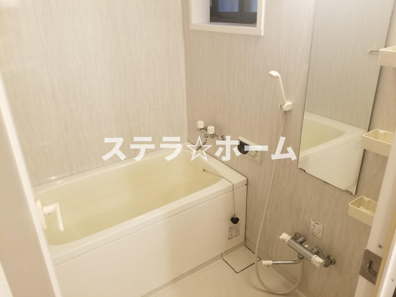 東淡路4 中古戸建の浴室|ゆったり過ごせるお風呂です