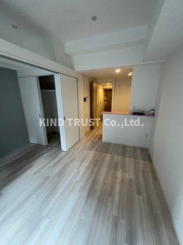 セレニテ天六ミラクの居間・リビング|こちらの居間で趣味の時間をお楽しみください