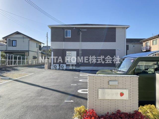 フレッサの駐車場|敷地内に駐車場があります◆