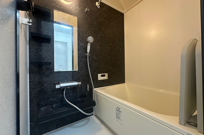 【浴室】 | 佃2丁目戸建 | 日々の暮らしに欠かせないお風呂です