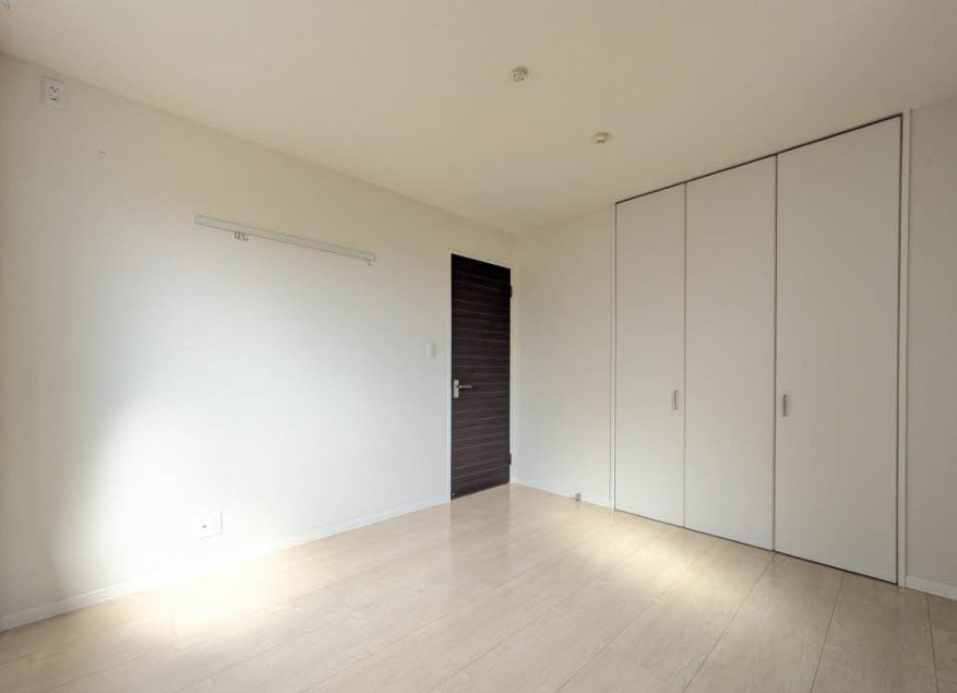 グランディオスの洋室