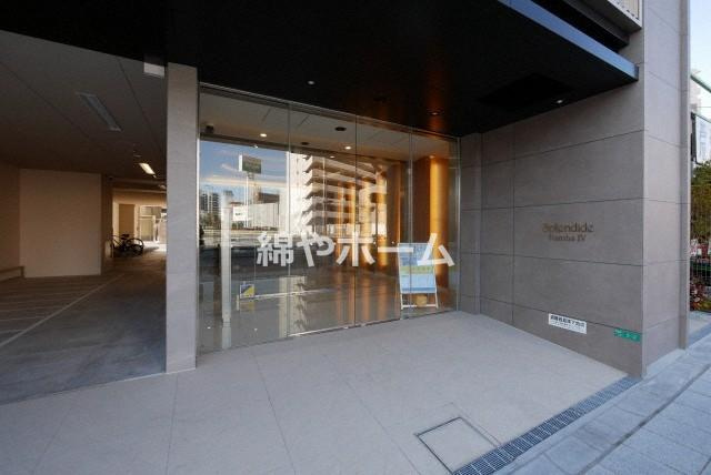 スプランディッド難波キャトルのエントランス|ゆとりのあるエントランスです