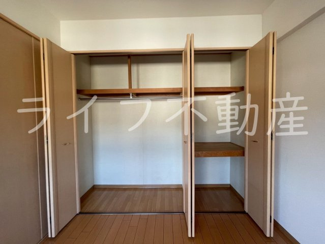 グドゥウエル新石切の収納|便利な収納スペースです