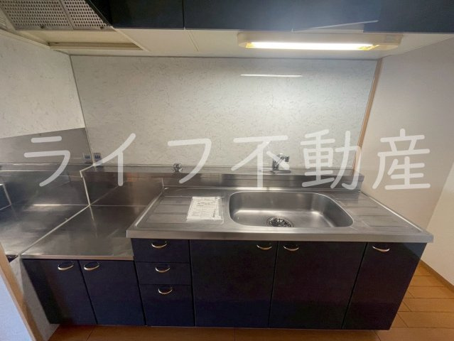 グドゥウエル新石切のキッチン|お料理しやすいキッチンです