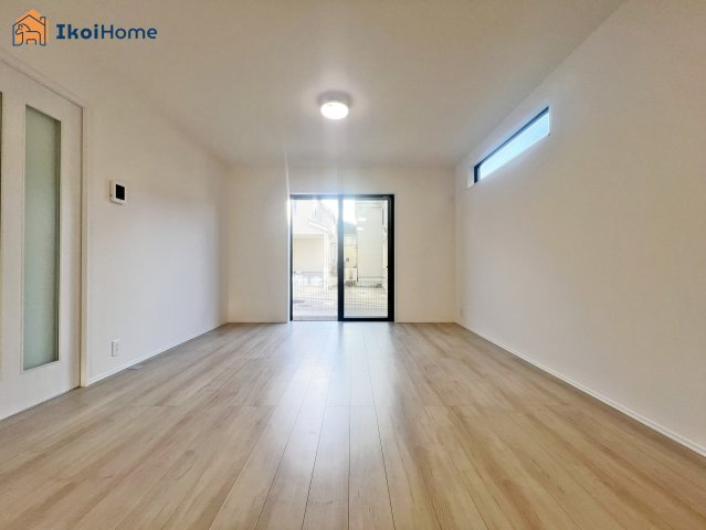 明石市松が丘3丁目　A号棟　新築戸建の内装|【ホームページに現地動画掲載中】●年中無休：当日予約可●オプションでフローリング強化コーティング有