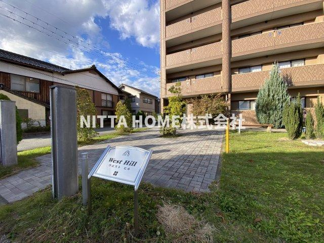 ウエスト　ヒル　（Ｗｅｓｔ　Ｈｉｌｌ）のエントランス|駅徒歩5分の立地★