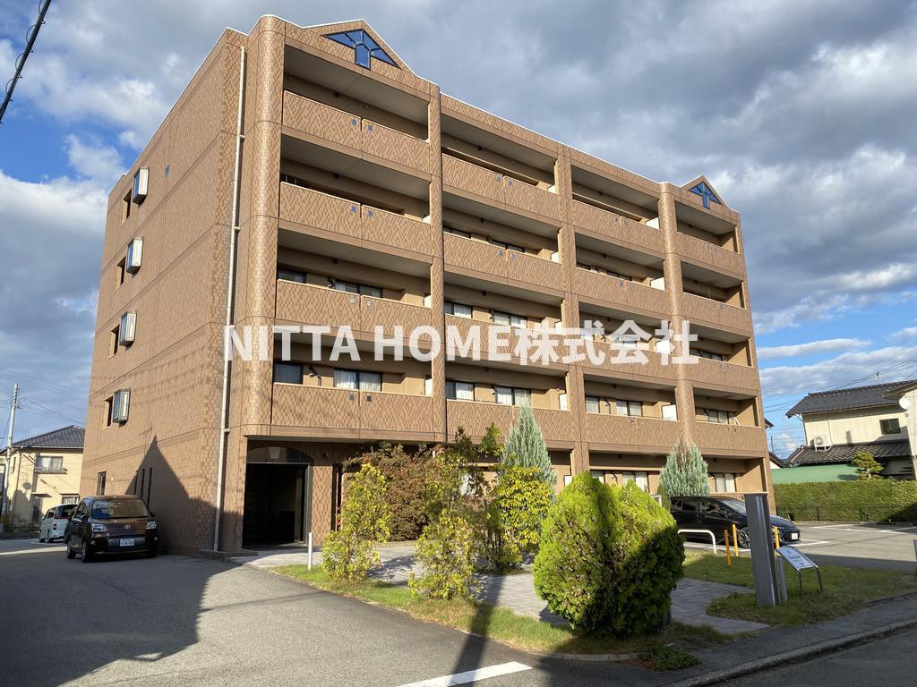 ウエスト　ヒル　（Ｗｅｓｔ　Ｈｉｌｌ）の外観|エレベーター付き◎インターネット無料や宅配ＢＯＸなどの設備付き◇