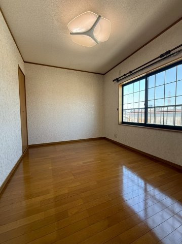 門真市沖町　戸建の洋室