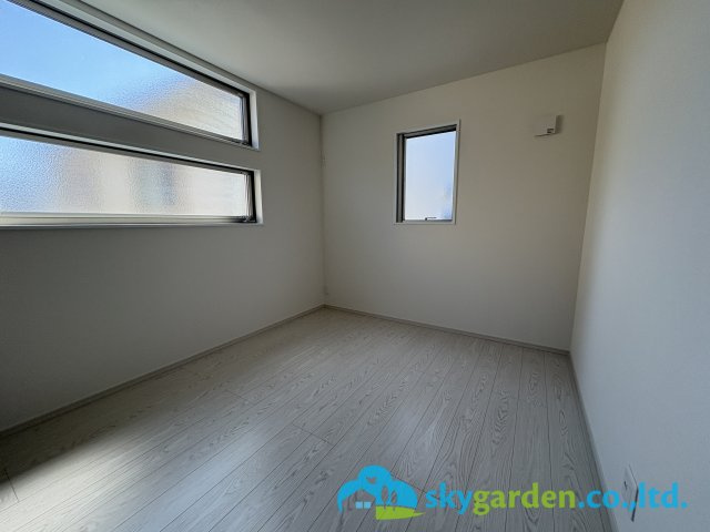 鎌倉市台2期　新築戸建　全2棟2号棟の洋室|使い勝手のいい洋室です