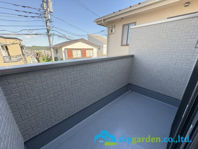 鎌倉市台2期　新築戸建　全2棟2号棟のバルコニー|バルコニーからの眺めを楽しみながら食事をしませんか