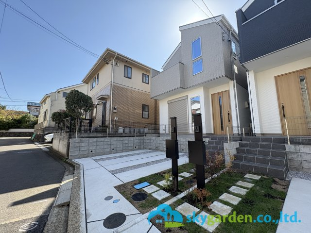 鎌倉市台2期　新築戸建　全2棟2号棟の前面道路含む現地写真|閑静な住環境です