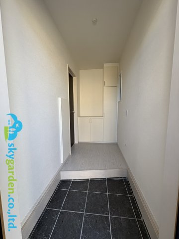 鎌倉市台2期　新築戸建　全2棟2号棟の玄関|毎日通る玄関の様子