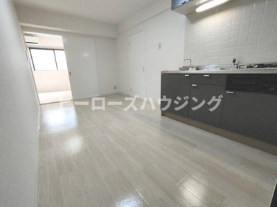 【居間・リビング】 | キャロル豊中本町Ⅱ | ※2025年9月下旬撮影！