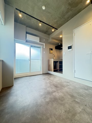 ワコーレハーバーＣＩＴＹ元町の居間・リビング