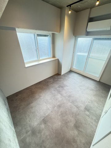 ワコーレハーバーＣＩＴＹ元町の居間・リビング