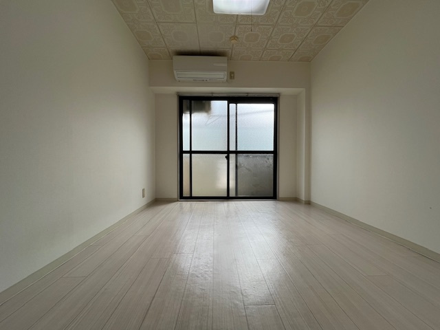 オンディーヌの洋室