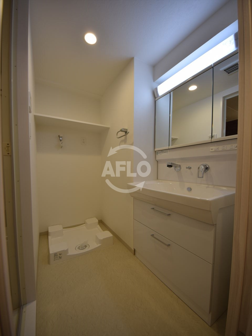 スプランディッド安土町の洗面所|スプランディッド安土町　洗面脱衣所