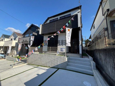 【外観】 | 明石市松が丘3丁目　新築戸建B号棟　仲介手数料無料！ | 外観は落ち着いています