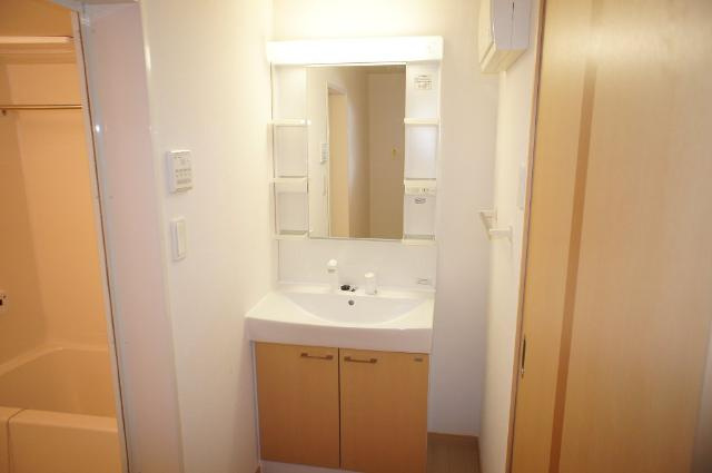 クォーレ　海老津の洗面所|洗面（イメージ）