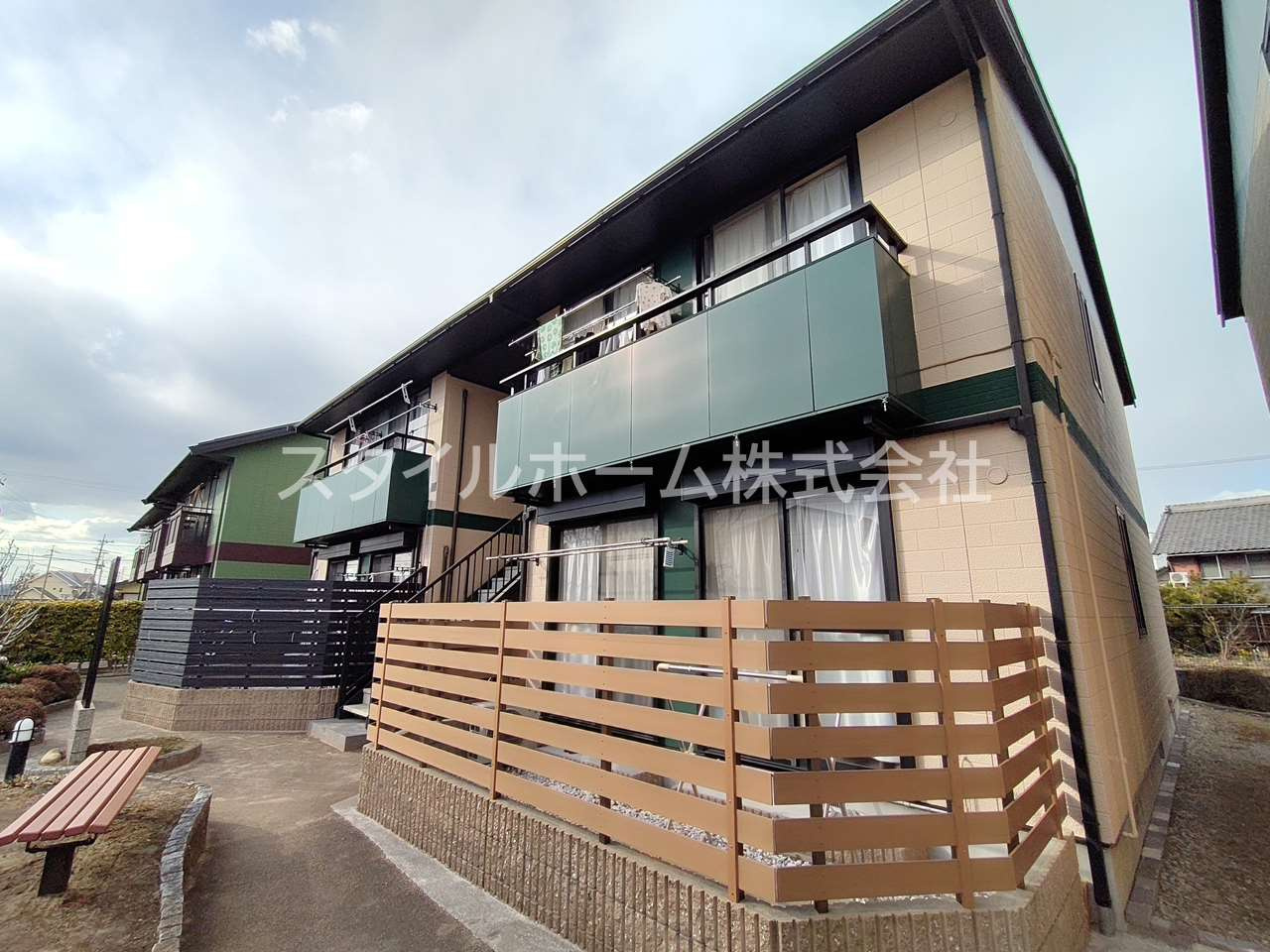 ビートルタウン　パーク街E