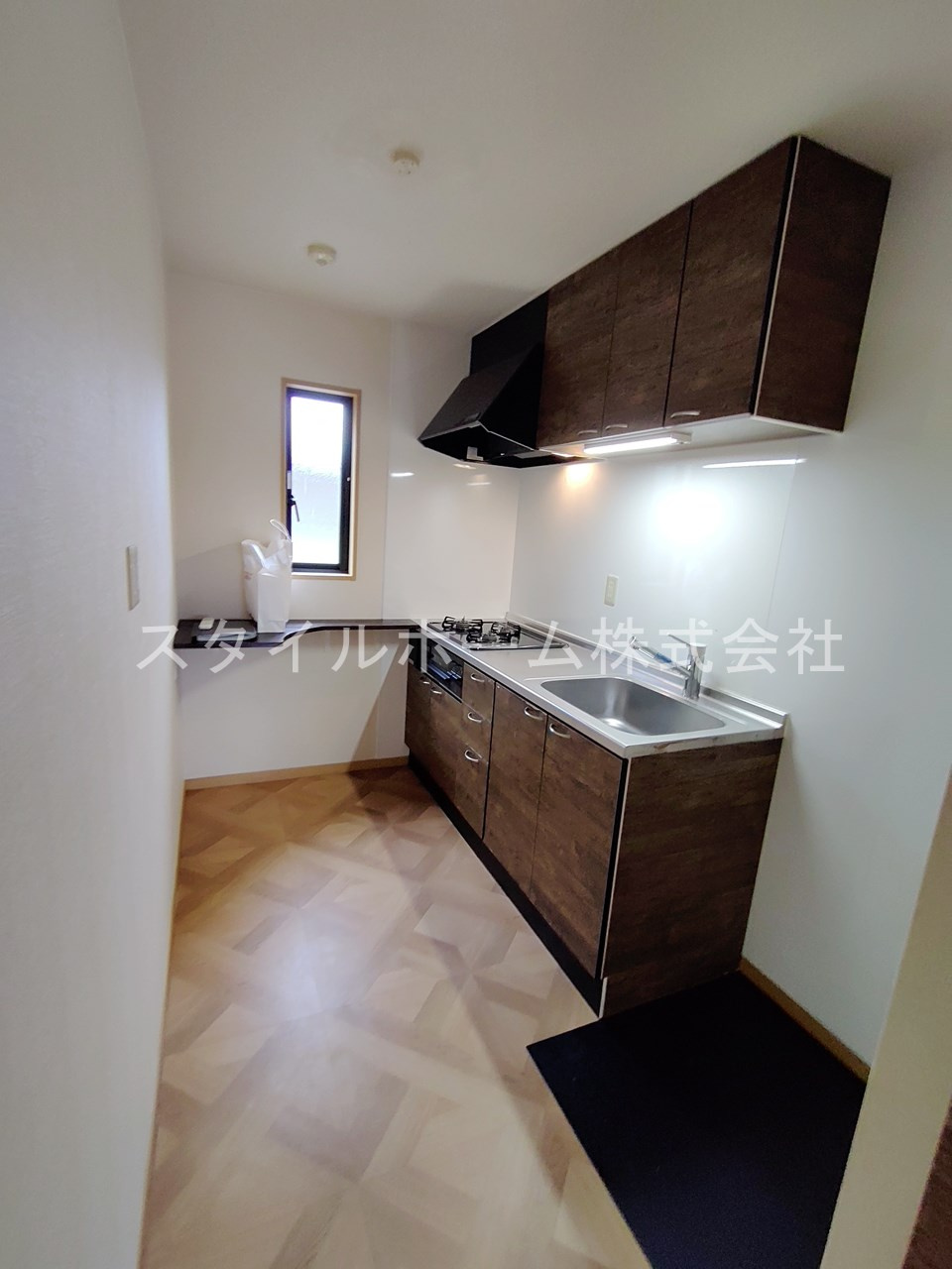 ビートルタウン　パーク街Eの居間・リビング|※別部屋写真