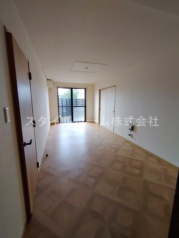 ビートルタウン　パーク街Eの居間・リビング|※別部屋写真