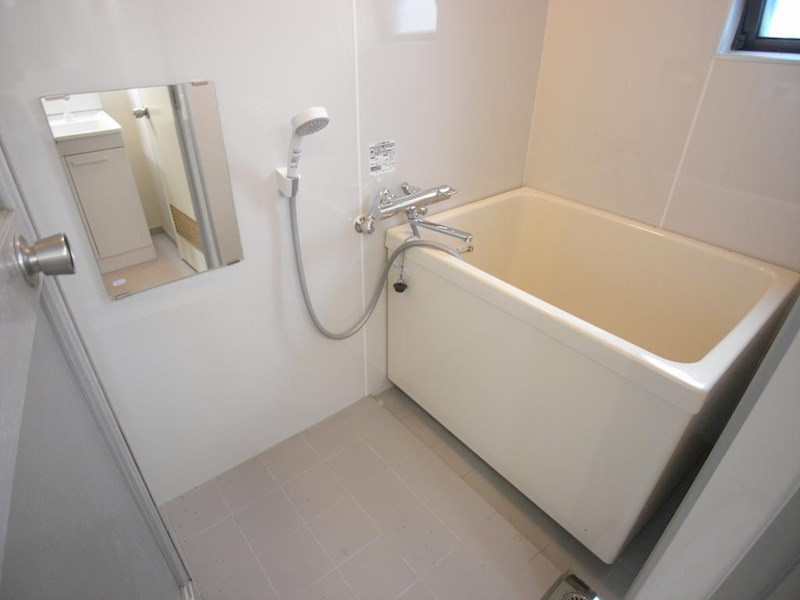 八城マンションの浴室