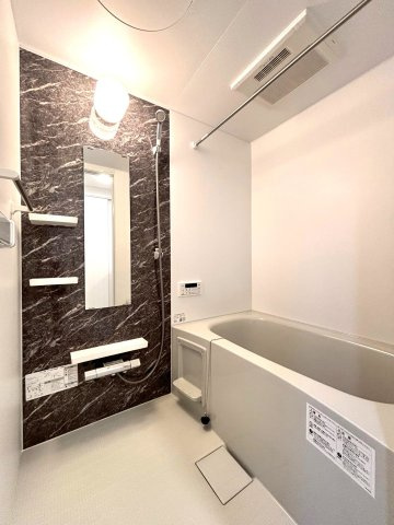 【新築】オークの浴室