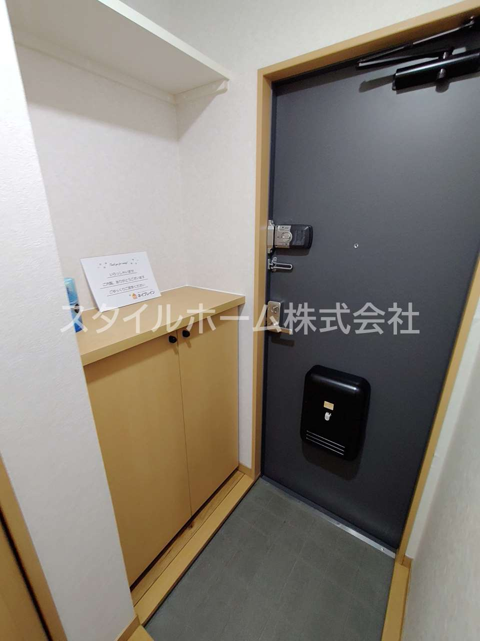 ビートルタウン　パーク街Dの玄関