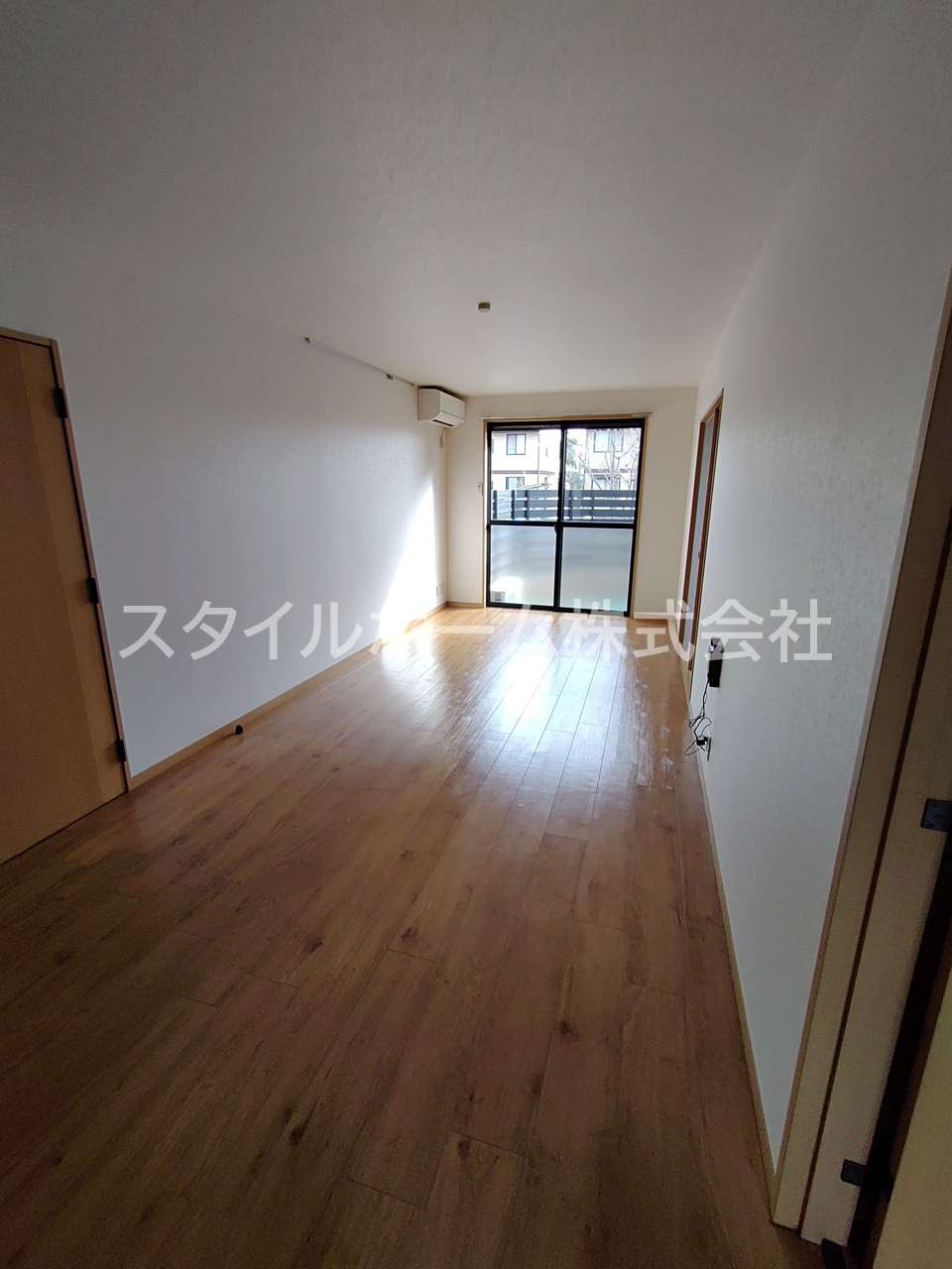 ビートルタウン　パーク街Dの居間・リビング