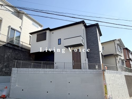 【エントランス】 | 【仲介手数料０円】厚木市第3長谷　新築一戸建て | 厚木市第3長谷　新築一戸建て