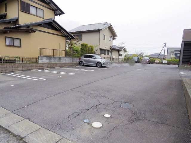 マロンハイム Ａ・Ｂの駐車場|駐車場