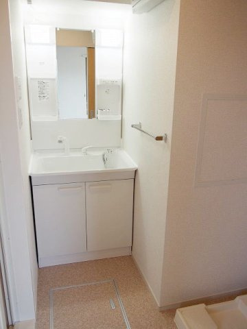 Ｔ・ＫレジデンスⅠ　　　刈谷市近郊の賃貸はクラスホーム刈谷店の洗面所|使いやすい洗面所です