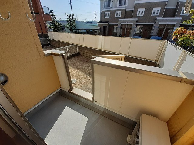 プレッソ　フィオーレのバルコニー|落ち着いた時間を過ごせるバルコニーです