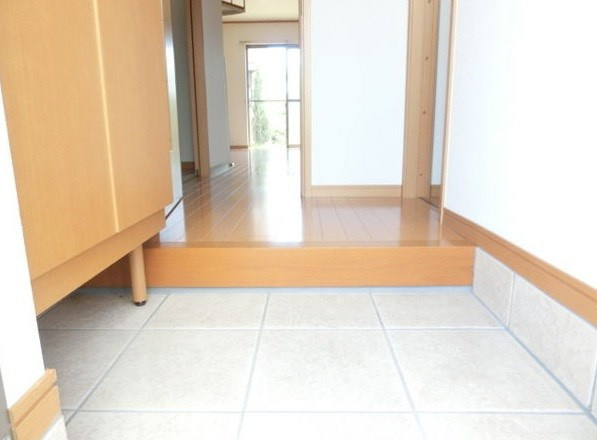 Ｈｉｌｌｓ Ｇａｒｄｅｎ植田Ｃ棟の玄関