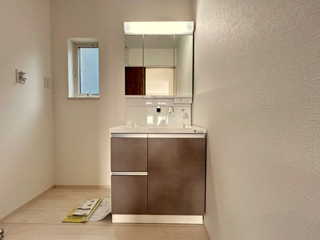 ファーストタウン　丹羽郡扶桑町高雄柳前第２　全２区画分譲の浴室|明るく清潔なバスルームで、浴室暖房乾燥機標準装備。使い勝手の良いお風呂空間を提供しています。