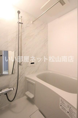 【浴室】 | ボン・プレサージュ郡中