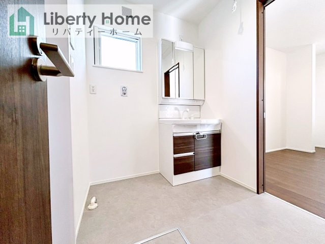 日立市河原子町2丁目　新築戸建　1号棟の脱衣所