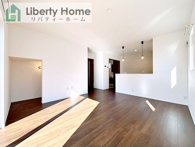 日立市河原子町2丁目　新築戸建　1号棟の居間・リビング