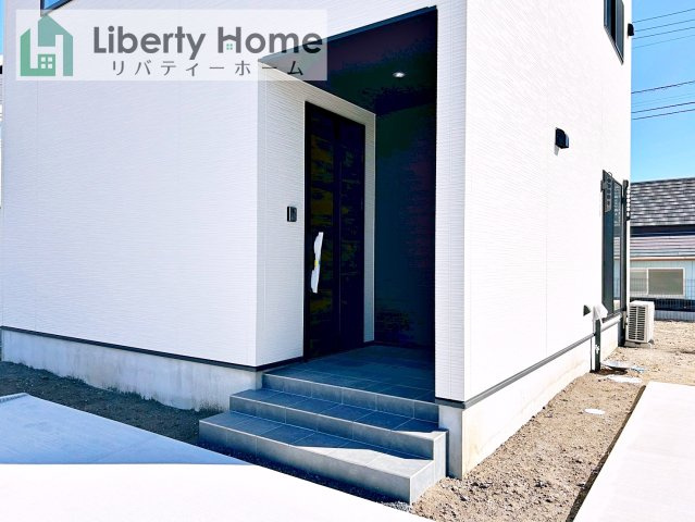 日立市河原子町2丁目　新築戸建　1号棟のエントランス