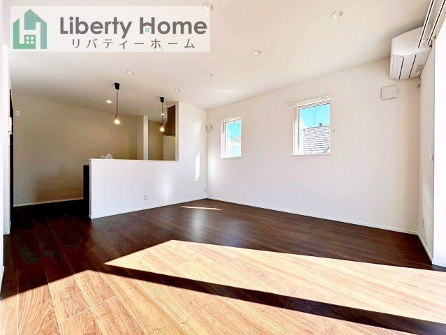 日立市河原子町2丁目　新築戸建　1号棟の居間・リビング