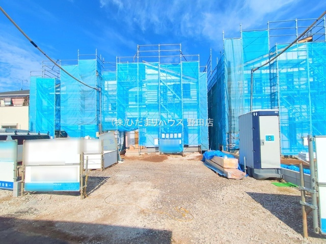 野田市中野台4期　新築戸建　8号棟のその他|２台分(^^)（車種により異なります）「2025年8月現地撮影」