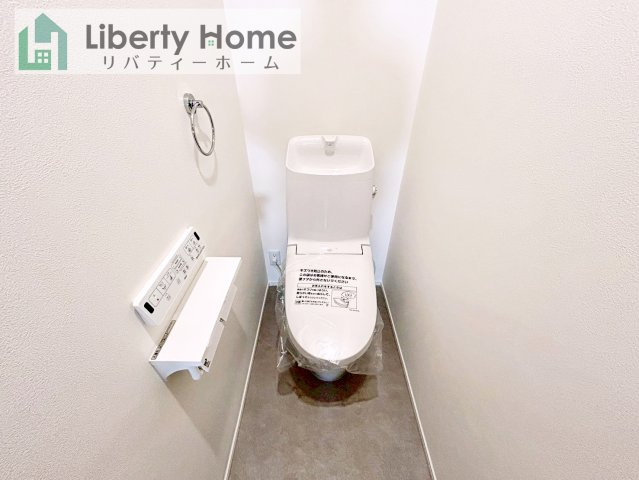 日立市河原子町2丁目　新築戸建　2号棟のトイレ