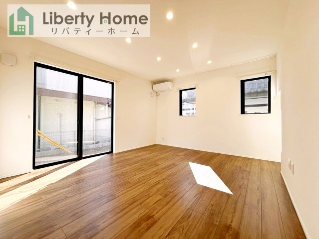 日立市河原子町2丁目　新築戸建　2号棟の居間・リビング